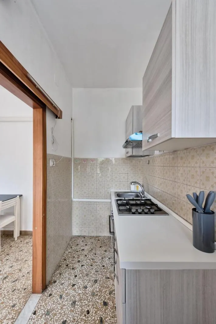 Cozy Best Apartment In City With Free Parking Venedig
