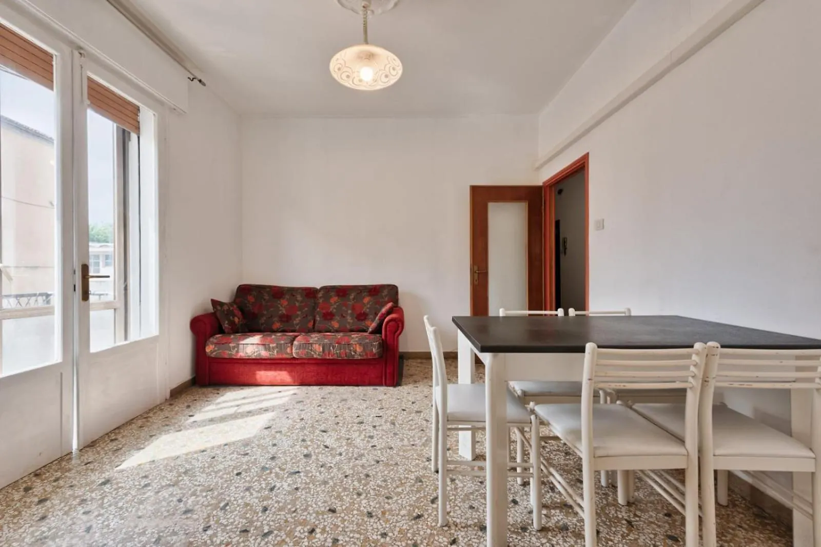Cozy Best Apartment In City With Free Parking Wenecja